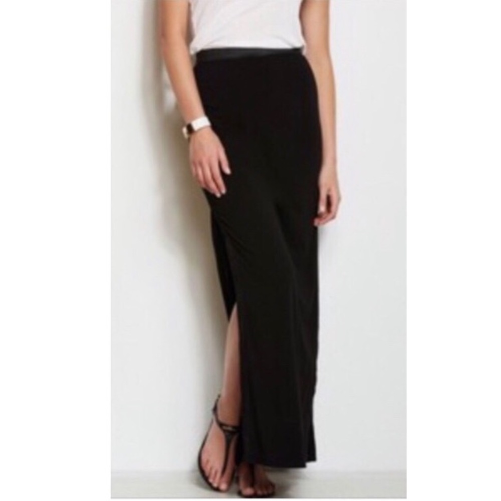 Seven7 Brand ✨Sexy black skirt💖✨HOST PICK✨ - Picture 2 of 3